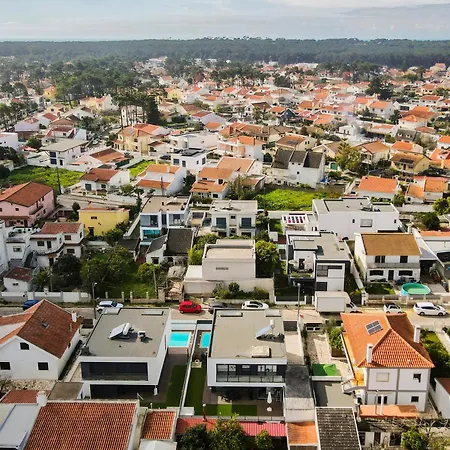 Casa de Férias Aroeira Luxury House *