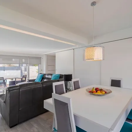 Aroeira Luxury House