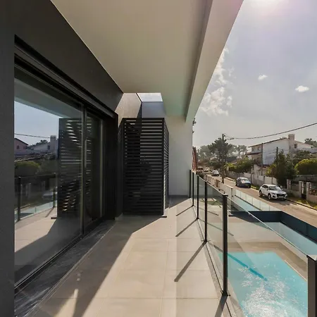 Nyaraló Aroeira Luxury House *